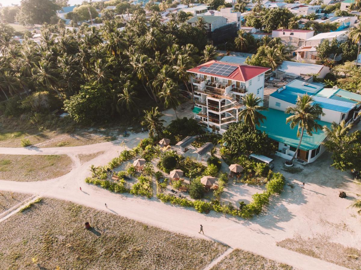 Reef Edge Thulusdhoo, Maldives Exterior foto